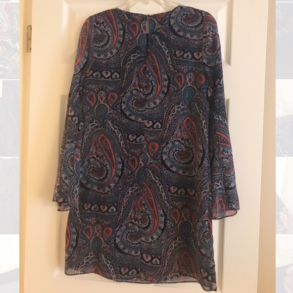 Boho paisley Bell Sleeve dress - Picture 2 of 8